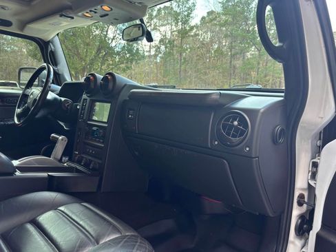 Used 2007 HUMMER H2 image 12
