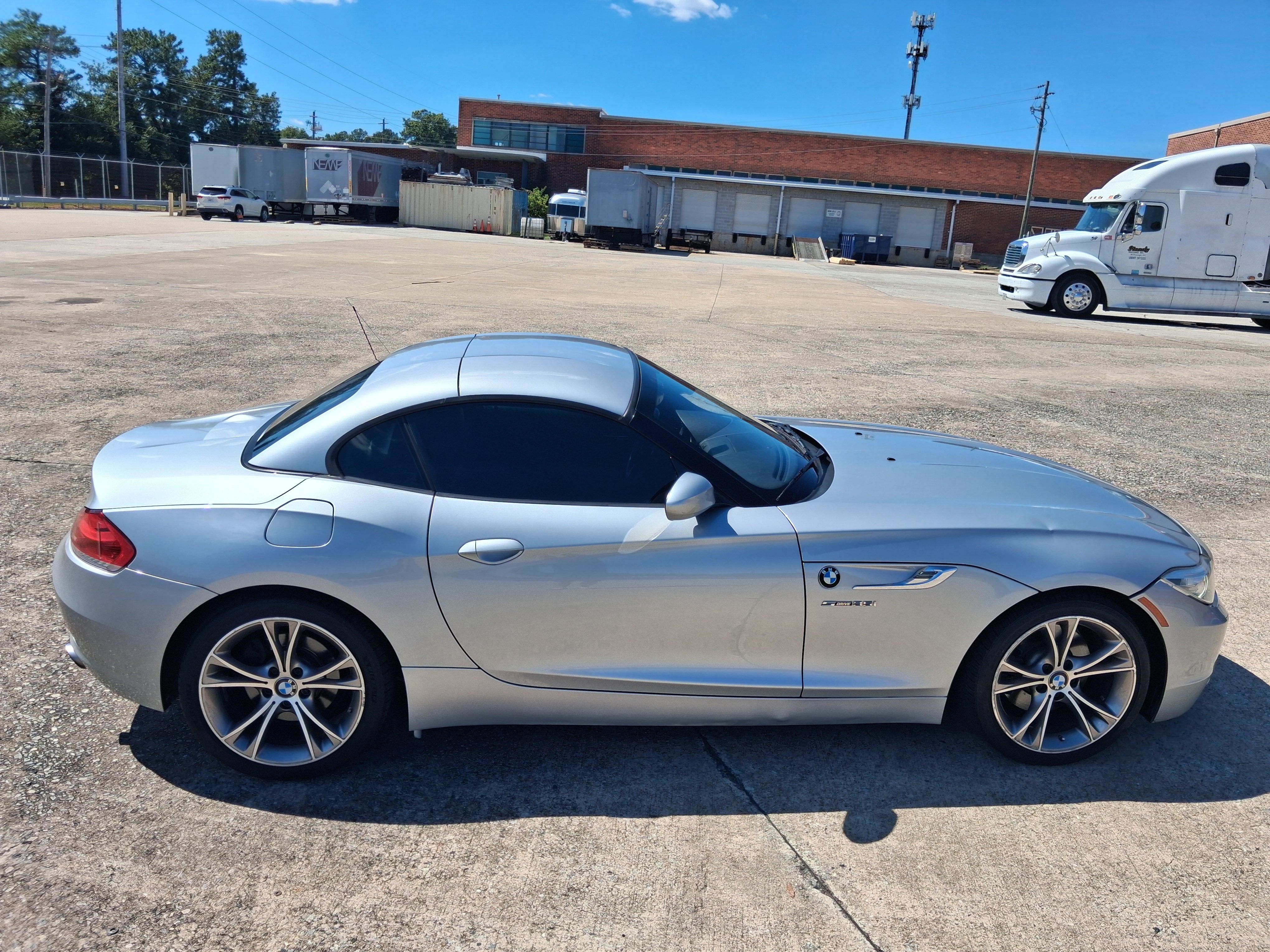 Used 2016 BMW Z4 sDrive35i RWD image 14