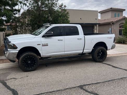 Used 2015 RAM 2500 SLT AWD/4WD image 1