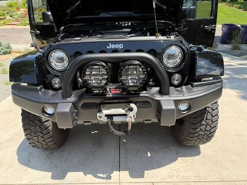 Used 2017 Jeep Wrangler Unlimited Rubicon w/ Dual Top Group image 27