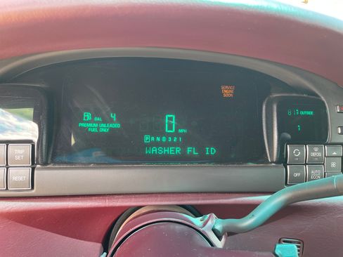 Used 1997 Cadillac De Ville Sedan FWD image 11