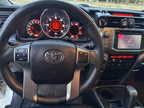 Used 2013 Toyota 4Runner Limited image 12