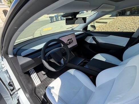 Used 2026 Tesla Model Y AWD image 8