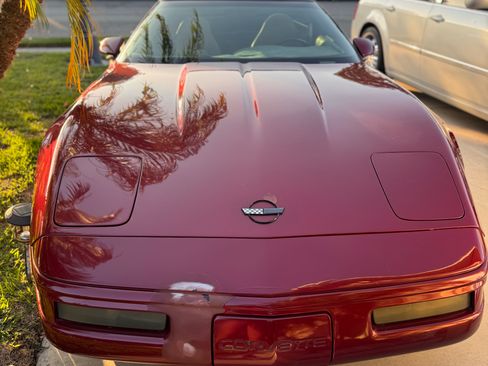 Used 1994 Chevrolet Corvette Coupe image 5