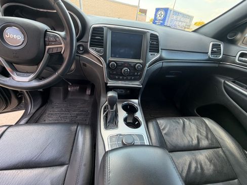Used 2018 Jeep Grand Cherokee Limited w/ Luxury Group II AWD/4WD image 14
