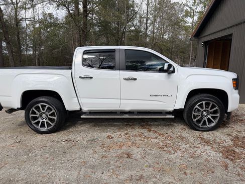 Used 2021 GMC Canyon Denali image 6