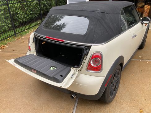 Used 2012 MINI Cooper Convertible image 14