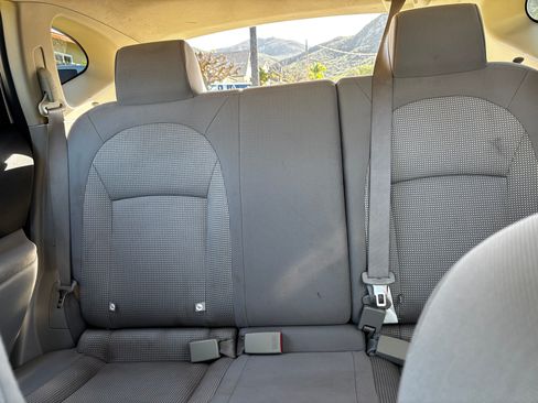 Used 2011 Nissan Rogue SV image 12