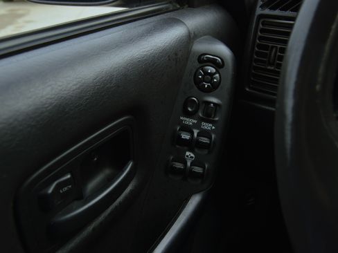 Used 2001 Jeep Cherokee Sport image 16