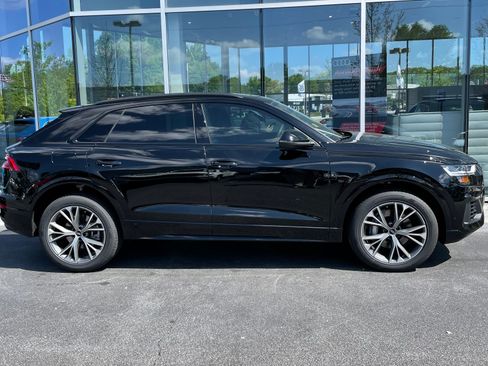 Used 2021 Audi Q8 Premium AWD/4WD image 1