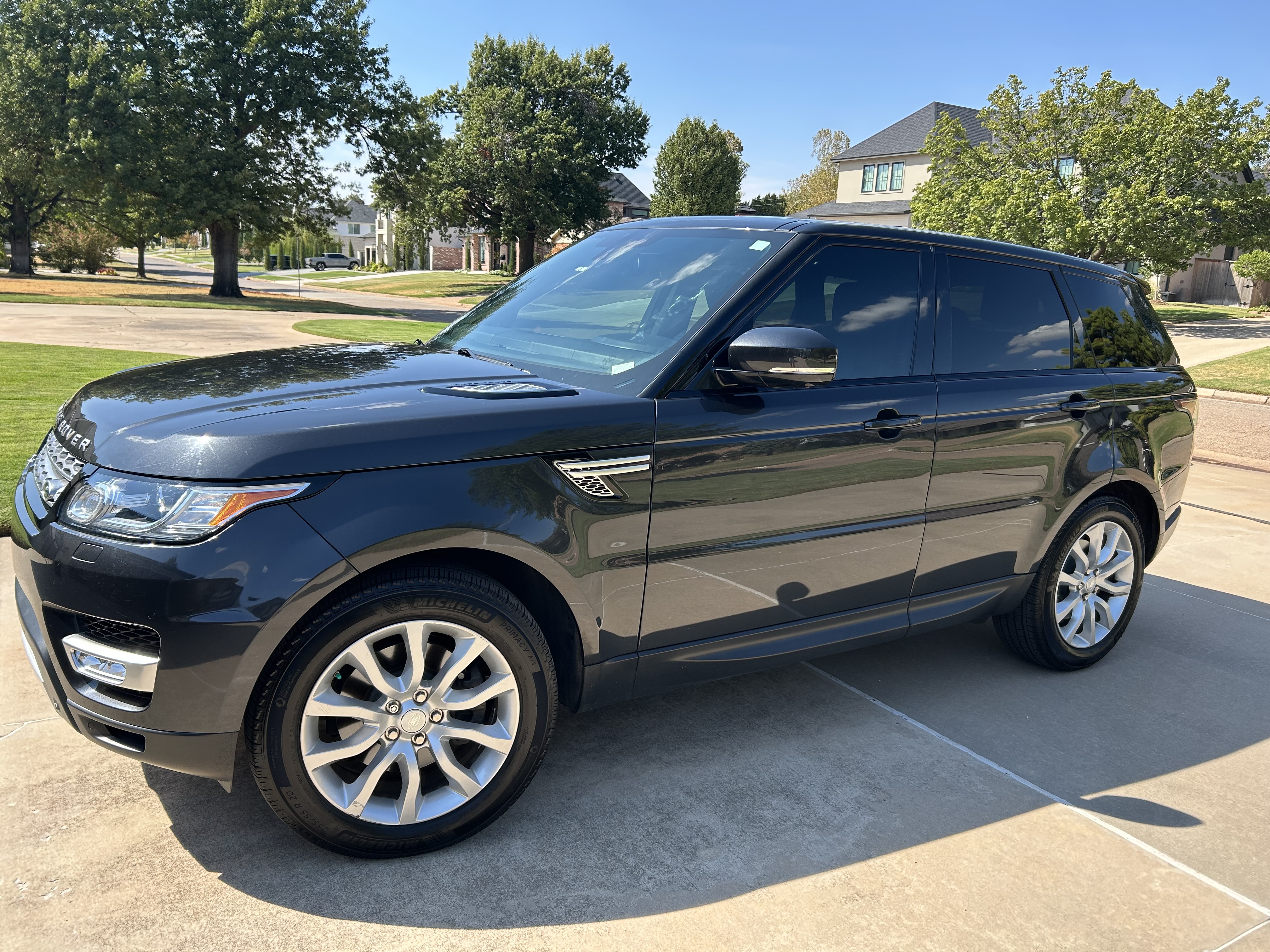 Used 2015 Land Rover Range Rover Sport HSE AWD/4WD image 1