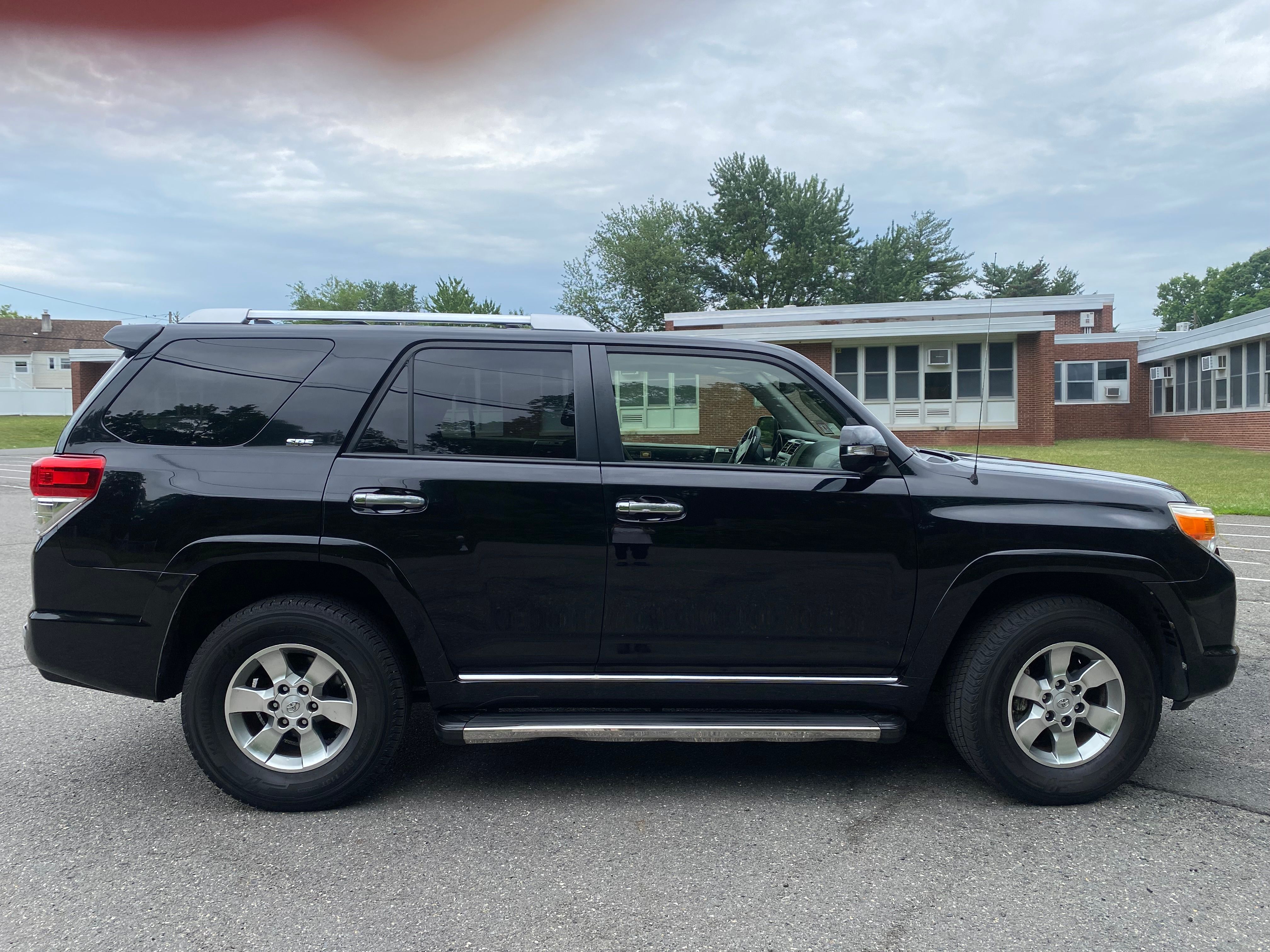 Used 2013 Toyota 4Runner SR5 w/ Convenience Pkg AWD/4WD image 1