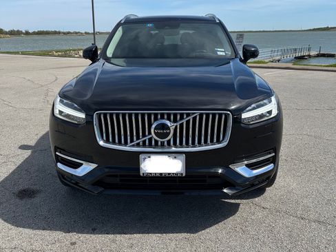 Used 2020 Volvo XC90 T6 Inscription w/ Protection Package Premier image 4