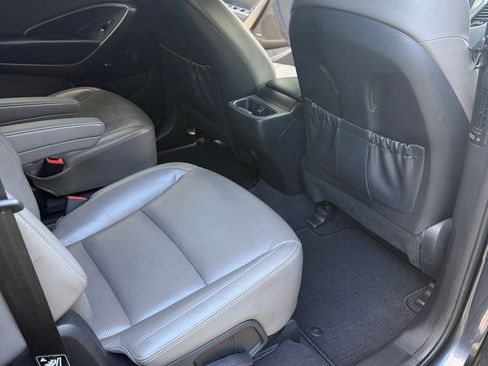 Used 2017 Hyundai Santa Fe Limited w/ Cargo Package AWD/4WD image 17
