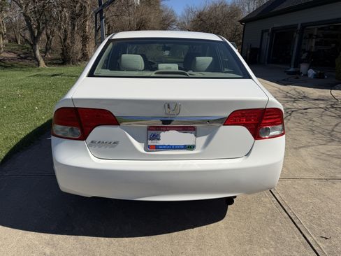 Used 2010 Honda Civic LX image 4