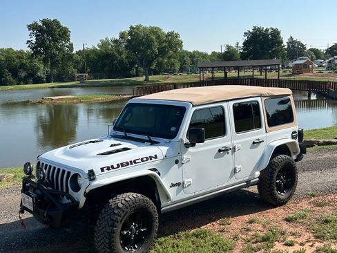 Used 2020 Jeep Wrangler Unlimited Rubicon AWD/4WD image 1