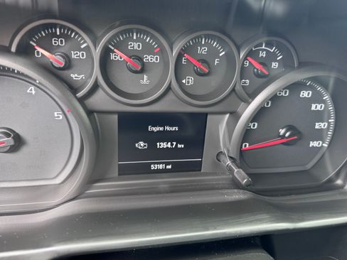 Used 2020 GMC Sierra 2500 4x4 Crew Cab w/ Convenience Package image 13