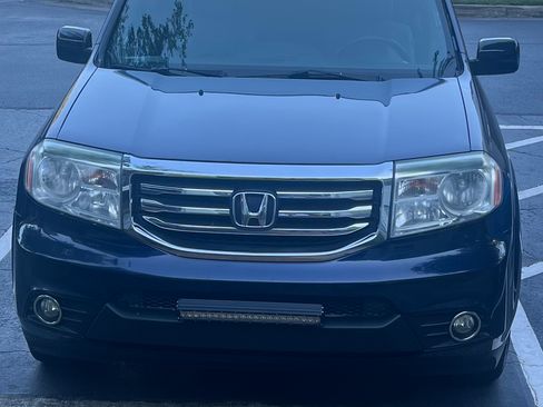 Used 2015 Honda Pilot EX image 2