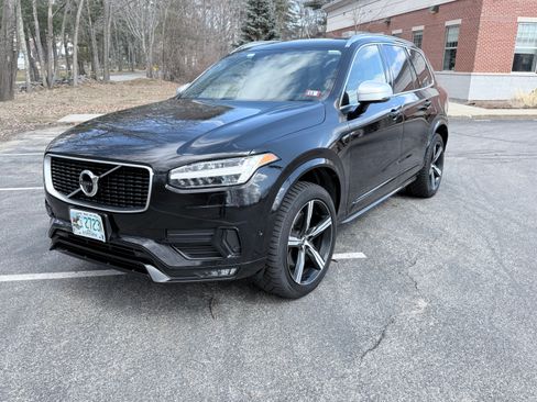 Used 2019 Volvo XC90 T6 R-Design w/ Advanced Package image 2