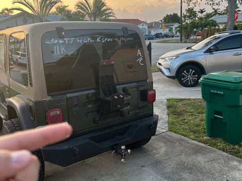 Used 2002 Jeep Wrangler SE image 8