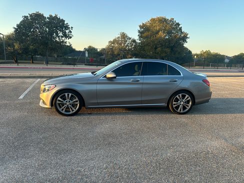 Used 2015 Mercedes-Benz C 300 Sedan image 5