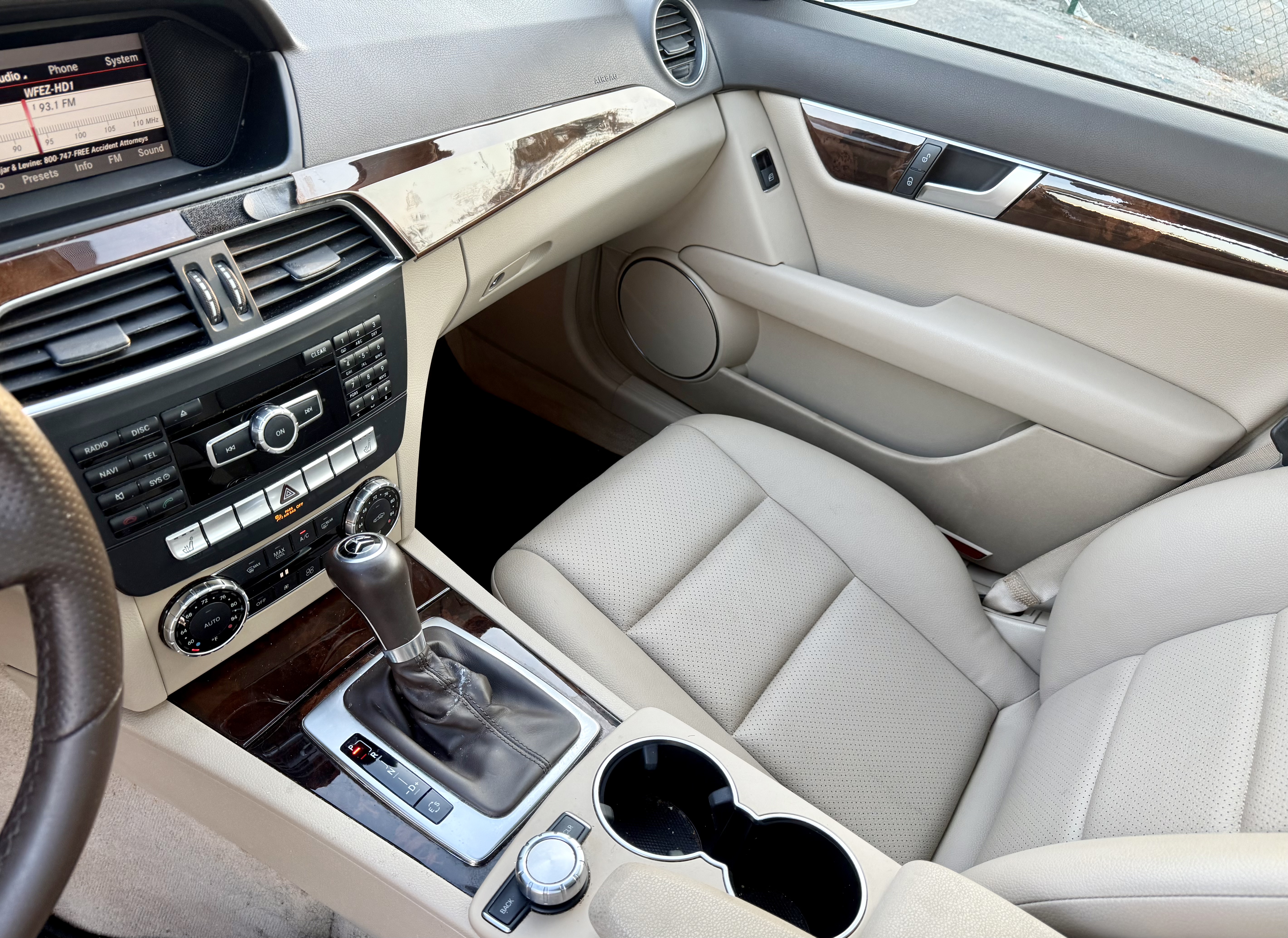 Used 2014 Mercedes-Benz C 250 Sedan image 12
