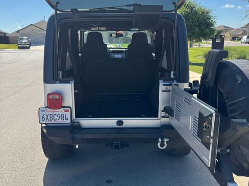 Used 2006 Jeep Wrangler Unlimited image 8