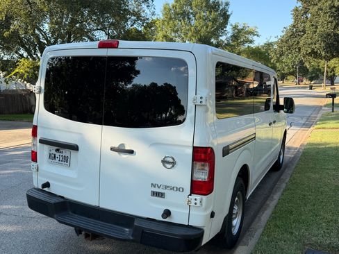 Used 2016 Nissan NV 3500 S w/ Power Package RWD image 9