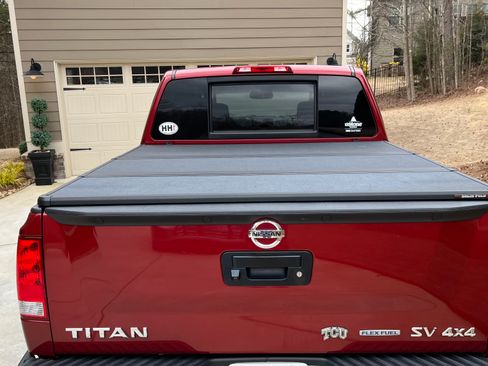 Used 2013 Nissan Titan SV w/ SV Premium Utility Pkg image 13