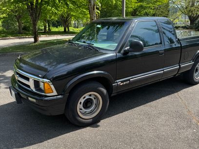 Used 1995 Chevrolet S10 Pickup LS