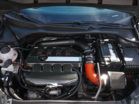 Used 2011 Volkswagen Golf 2-Door image 13