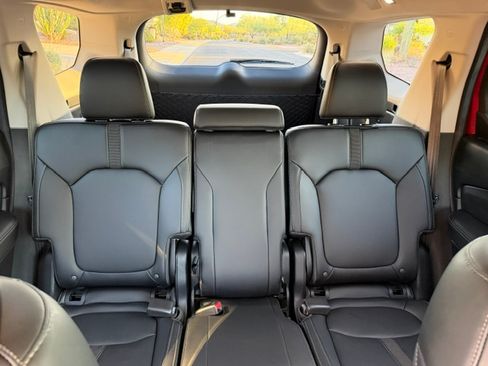 Used 2024 Honda Pilot Touring image 25