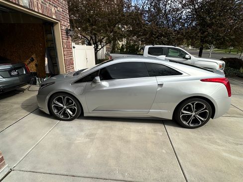 Used 2016 Cadillac ELR w/ Performance Package FWD image 1