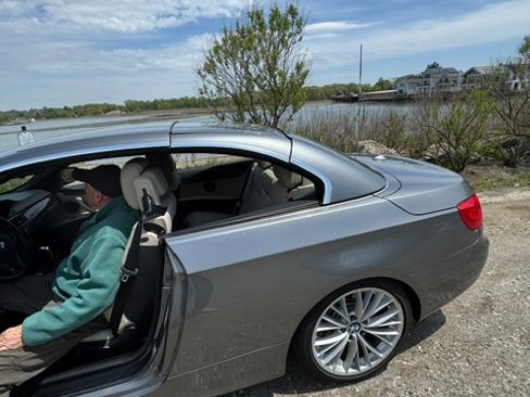 Used 2011 BMW 335i Convertible RWD image 9