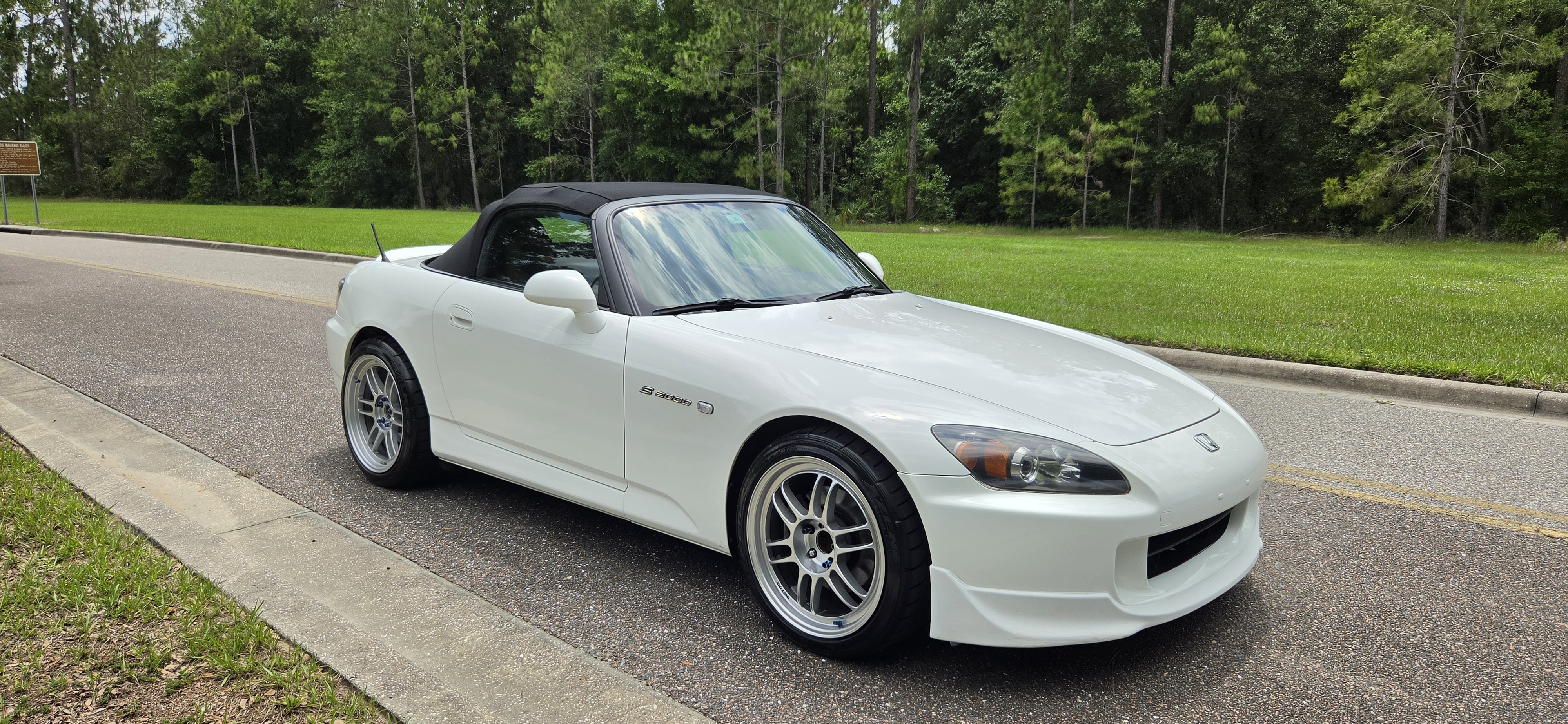 Used 2004 Honda S2000 image 13