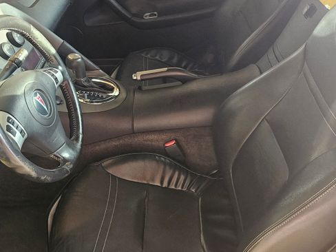 Used 2007 Pontiac Solstice Convertible 2D w/ Premium Package image 12
