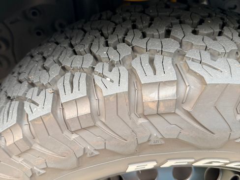 Used 2025 INEOS Grenadier AWD/4WD image 13