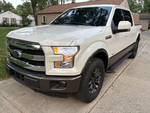Used 2015 Ford F150 Lariat w/ Equipment Group 501A Mid AWD/4WD image 1