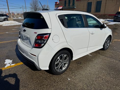 Used 2019 Chevrolet Sonic LT w/ Convenience Package image 8