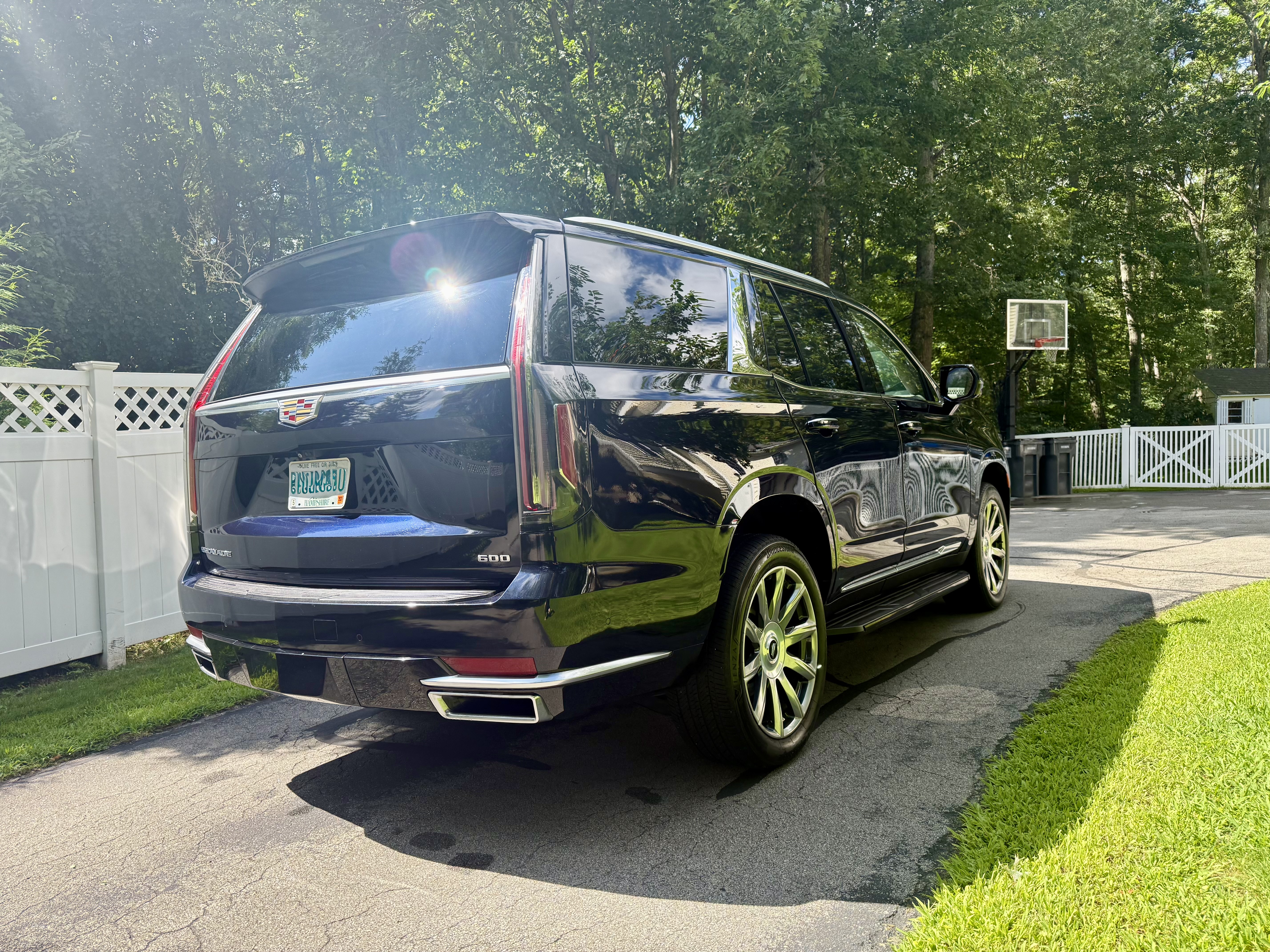 Used 2021 Cadillac Escalade Premium Luxury Platinum AWD/4WD image 6
