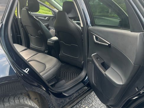 Used 2022 Kia EV6 Wind w/ Wind Technology Package AWD/4WD image 14