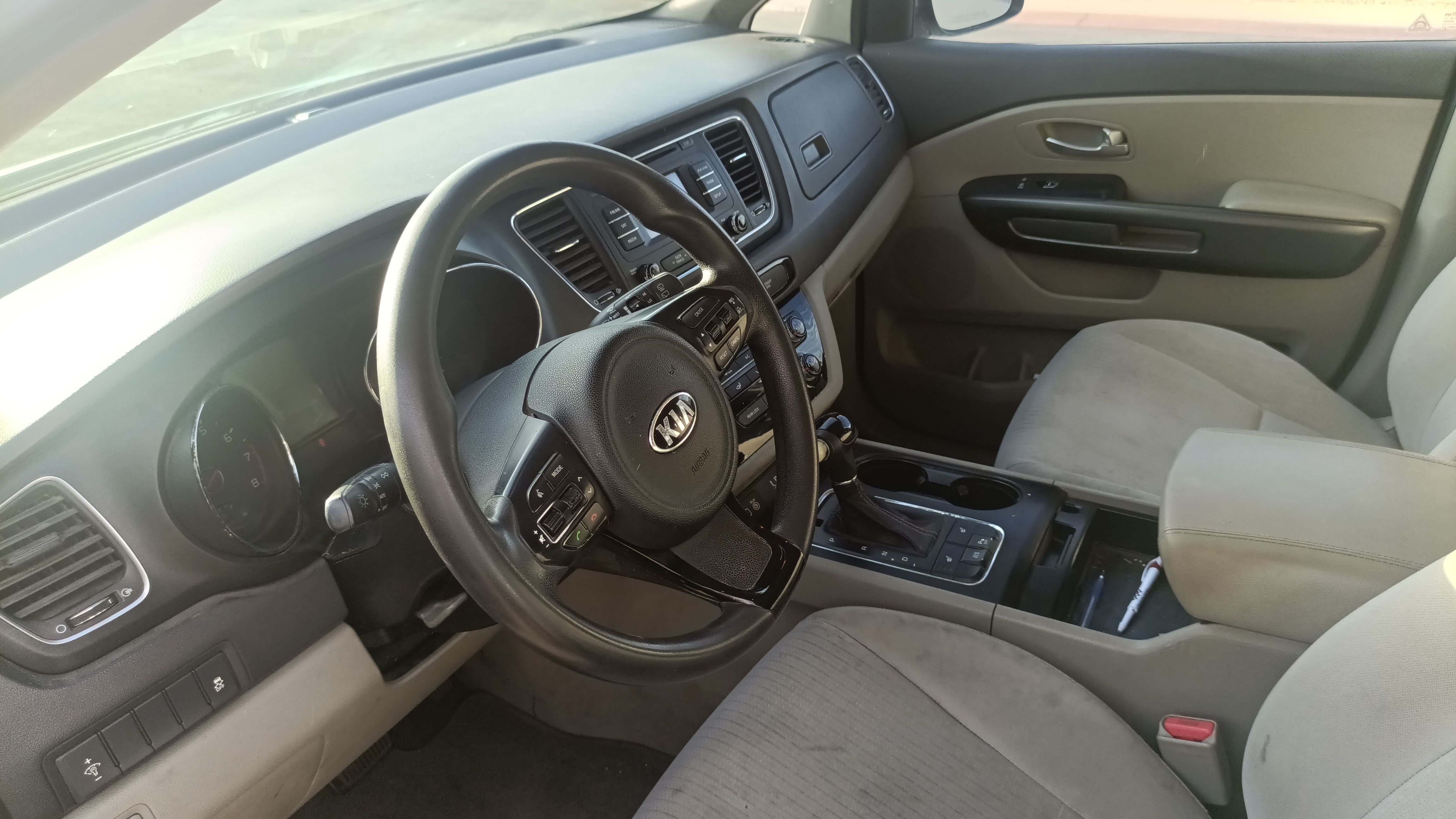 Used 2016 Kia Sedona LX w/ LX Convenience Package FWD image 5