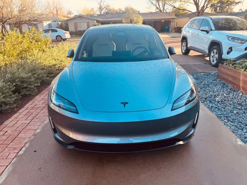 Used 2024 Tesla Model 3 Performance image 1