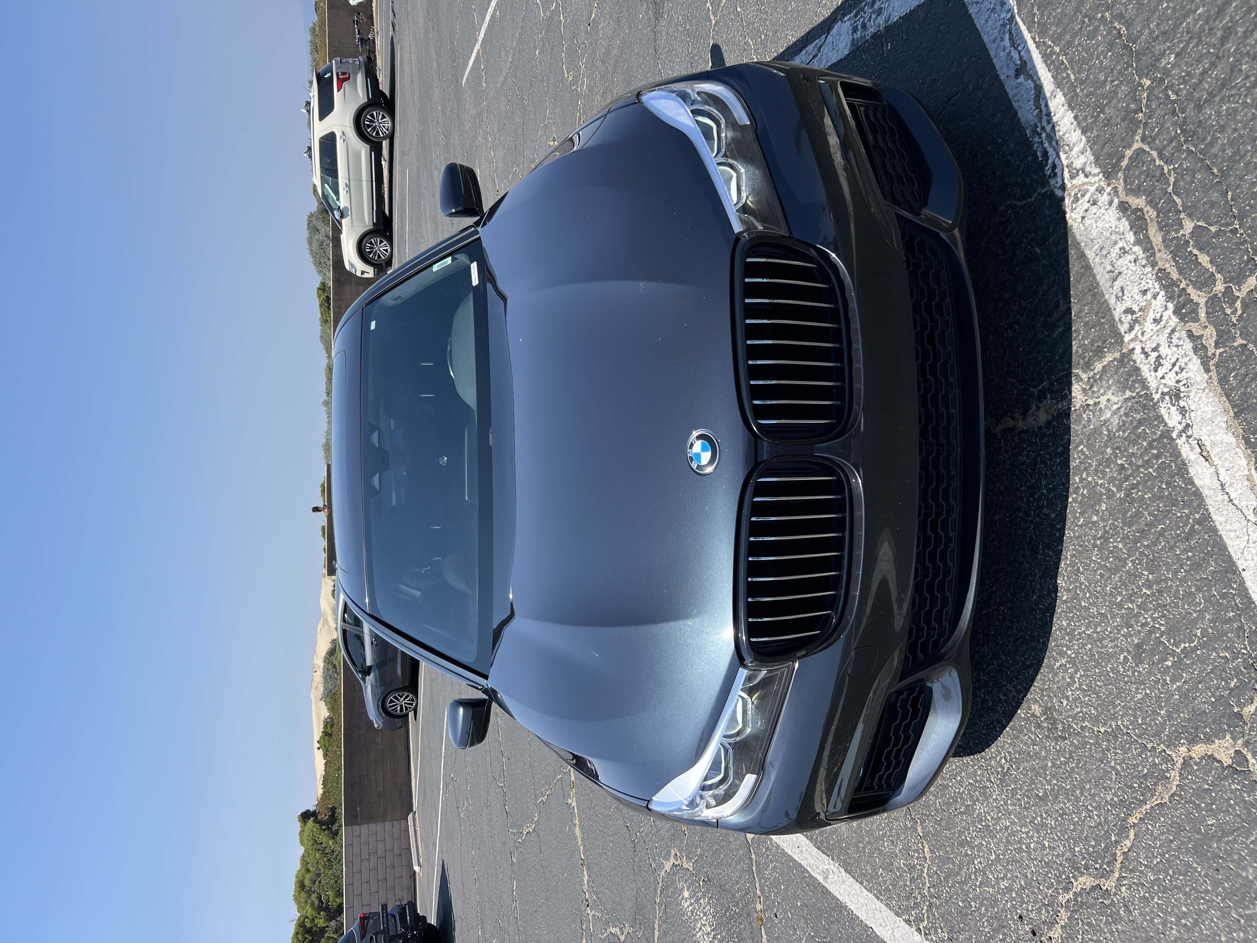 Used 2019 BMW 740i w/ M Sport Package RWD image 2
