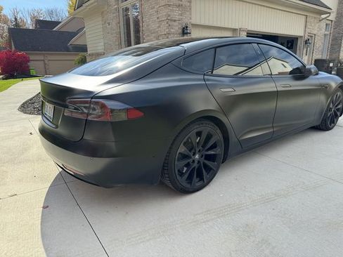 Used 2020 Tesla Model S AWD image 4