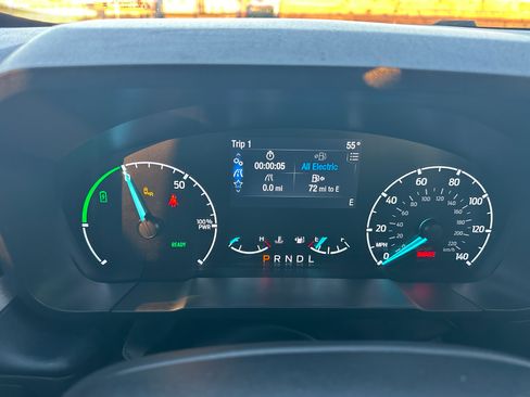 Used 2024 Ford Maverick XLT image 10