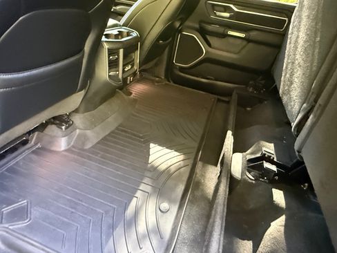 Used 2023 RAM 1500 Laramie AWD/4WD image 13