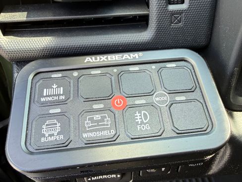 Used 2022 Toyota 4Runner TRD Off-Road Premium AWD/4WD image 14