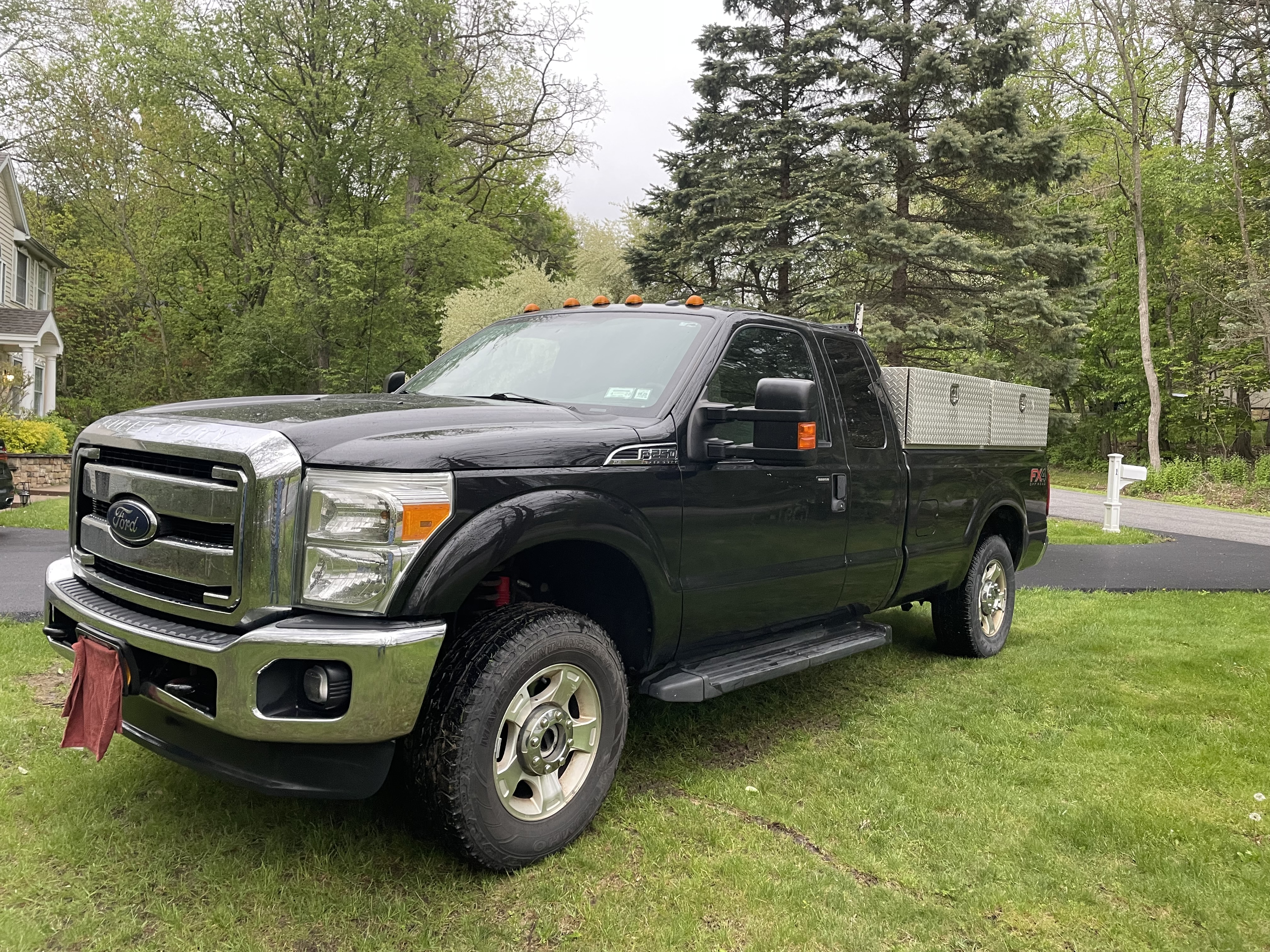 Used 2013 Ford F250 XLT w/ XLT Value Pkg AWD/4WD image 1