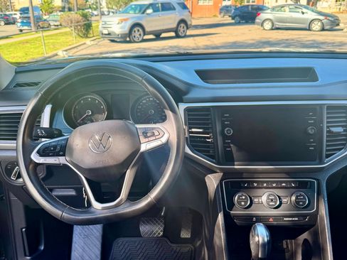 Used 2021 Volkswagen Atlas SE image 9